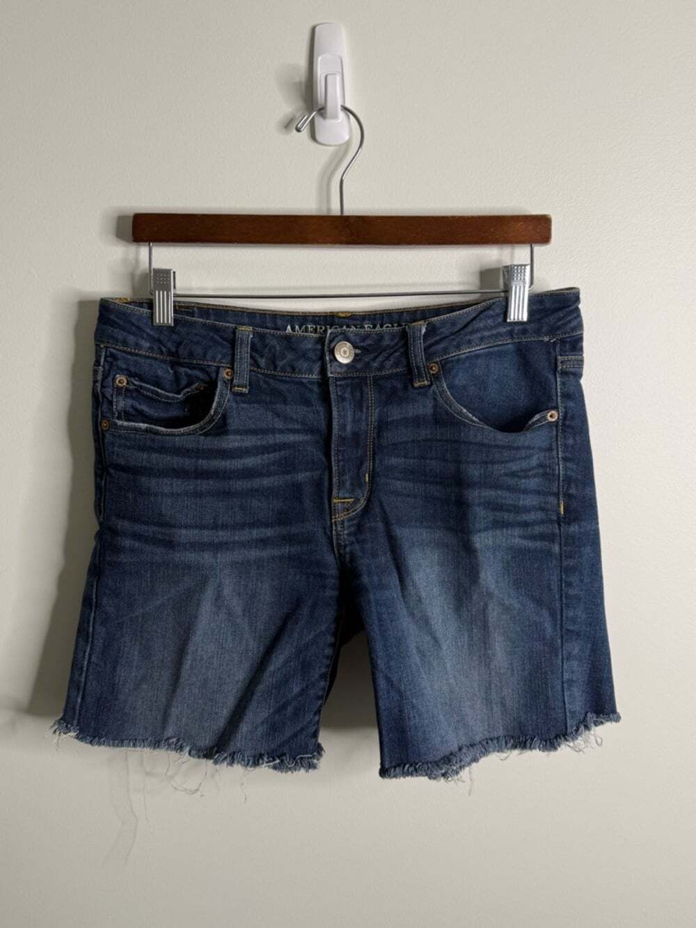 American Eagle Skinny Bermuda Jean Shorts size 12